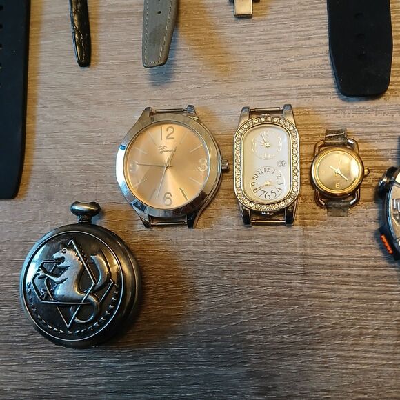 Huge Watch Lot of 25+ Mixed Brands Vintage & Modern Parts/Repair Untested-Box 42 main image 4